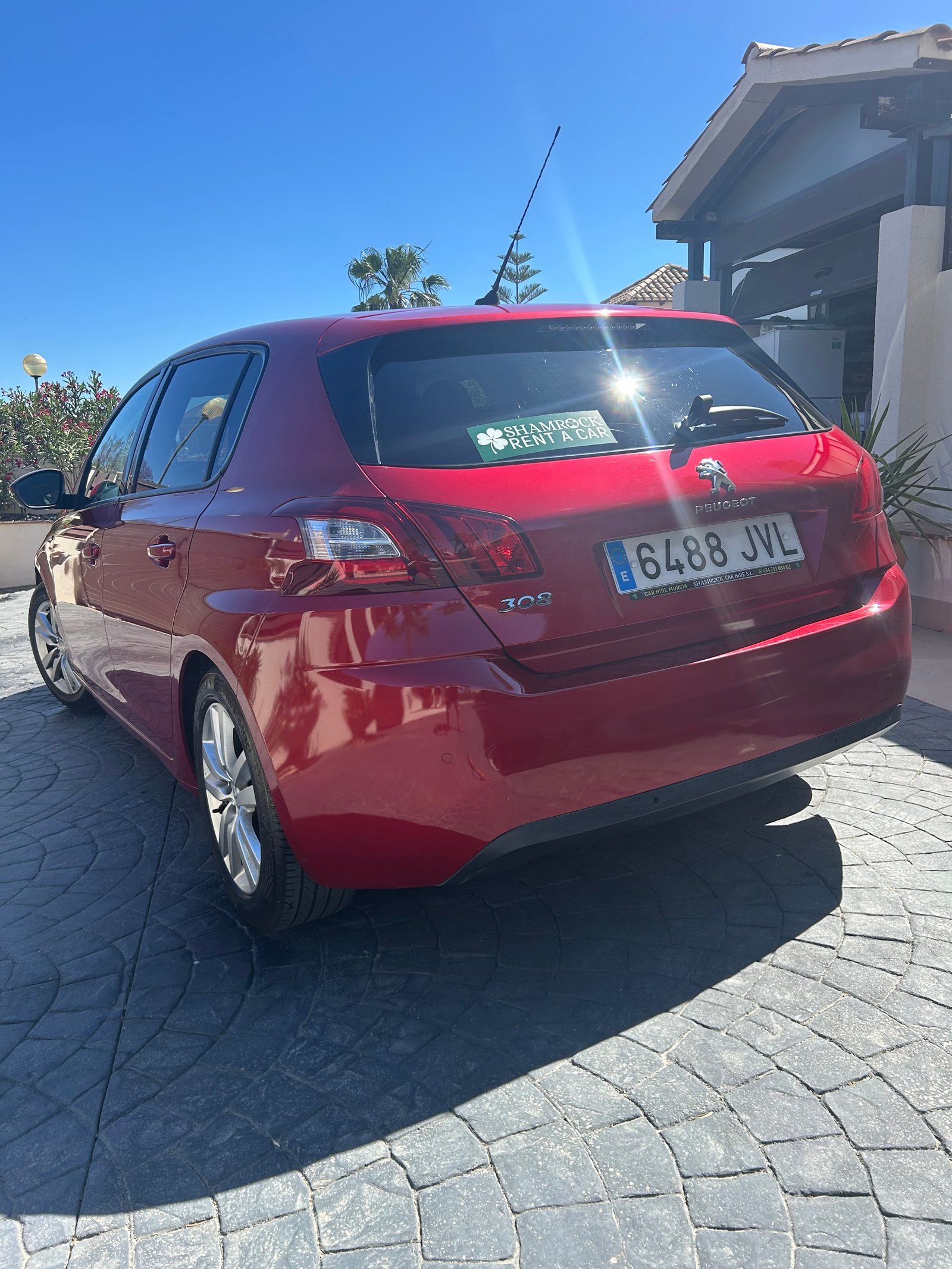 Peugeot 308. 5 Seat. 5 D. Auto. (JVL)