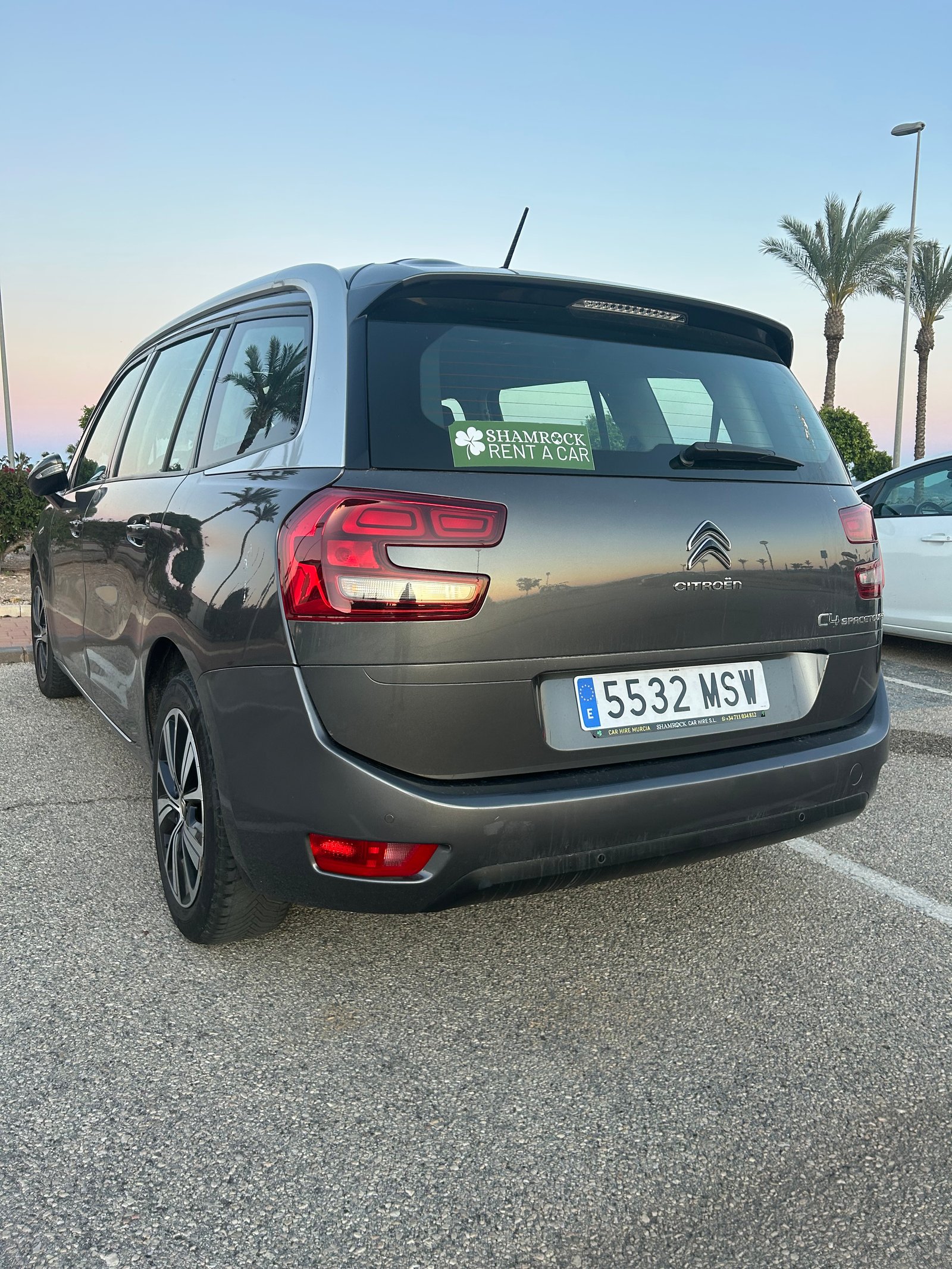 Citroen C4. 7 Seat. 5 D. Auto. (MSW)