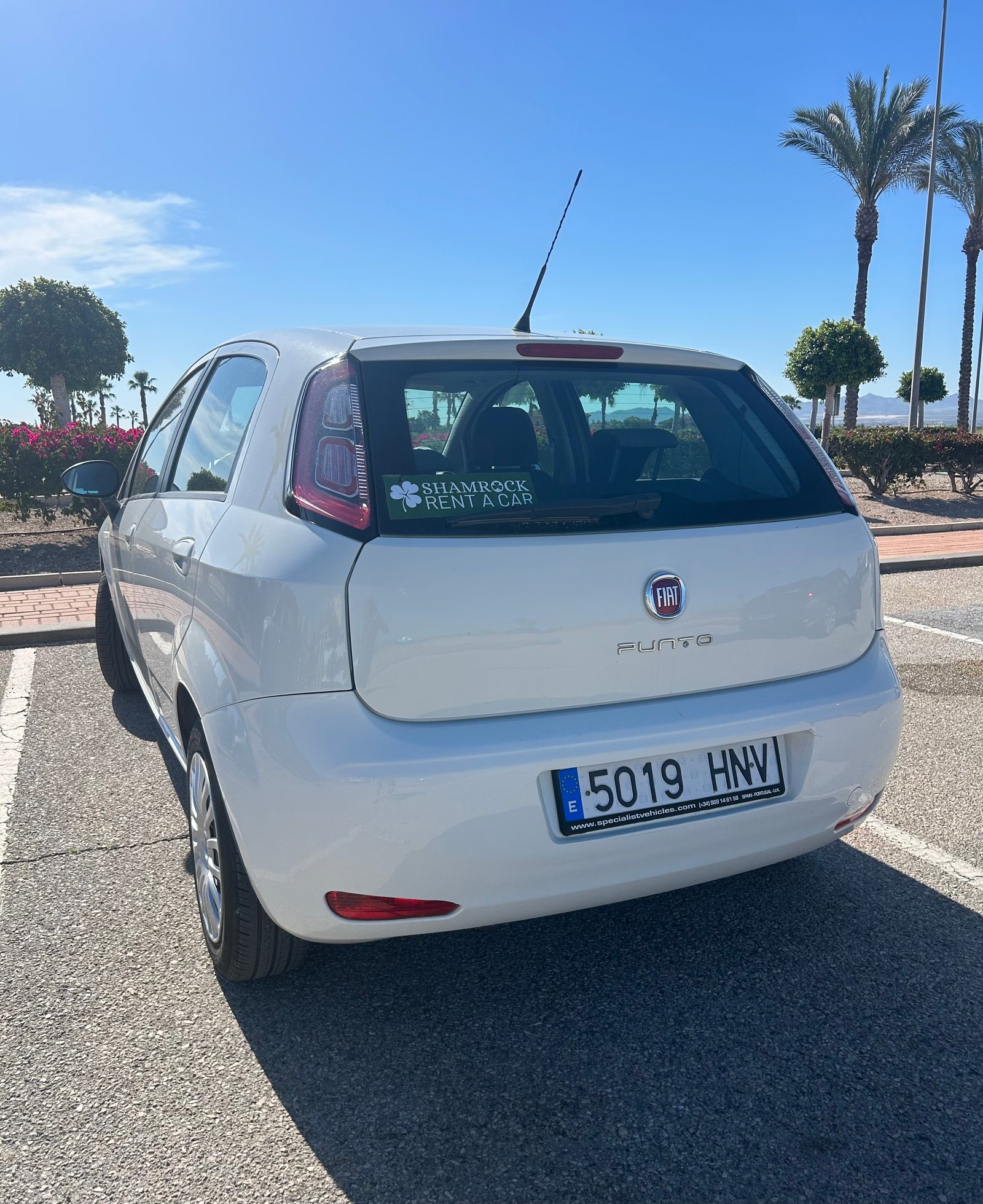 Fiat Punto. 5 Seat. 5 D. Man. ( HNV)